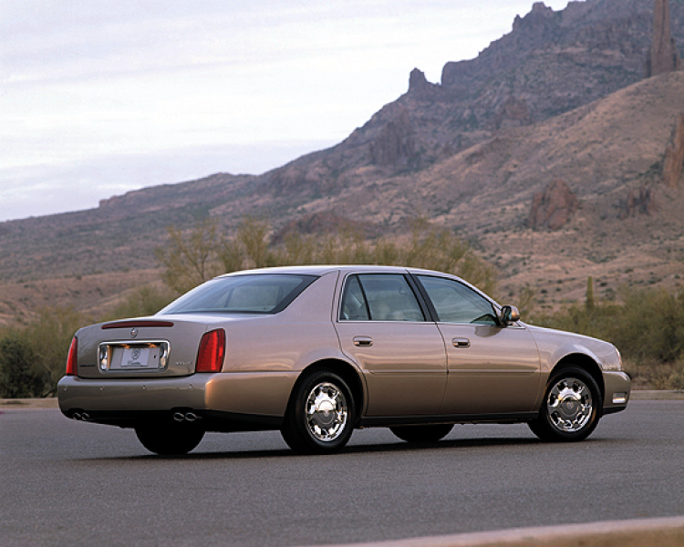 2001 Cadillac DeVille - Photo Gallery