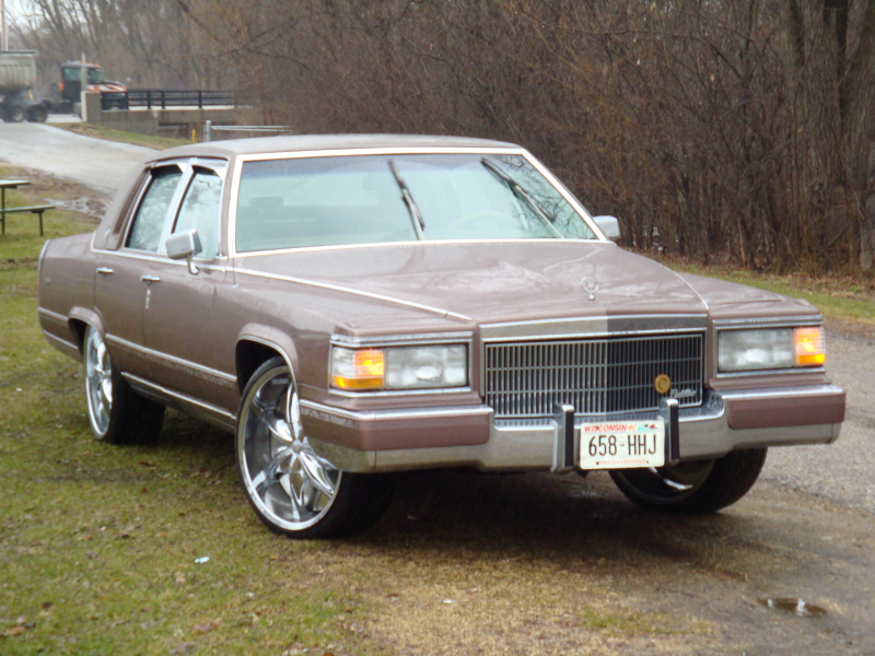 individuallysolo 1990 Cadillac Fleetwood 12865650