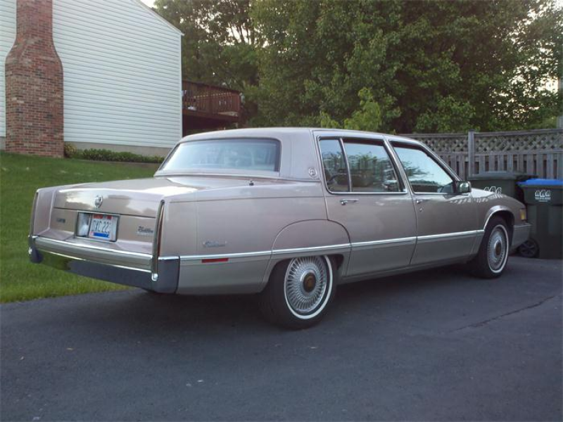 For Sale: 1990 Cadillac Fleetwood