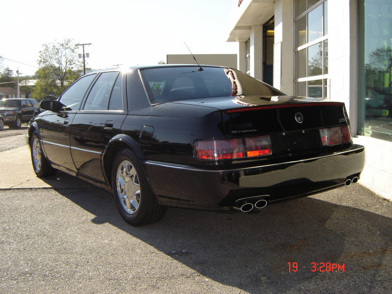 1997 Cadillac Seville STS. 4.6 V8 Motor, Extremely LOW