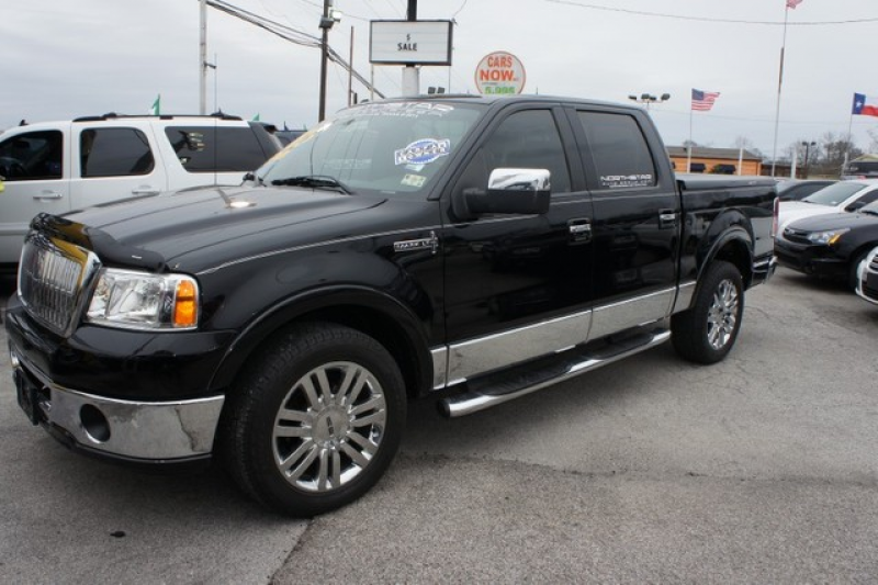 2008 LINCOLN Mark LT 2WD in Houston, Texas