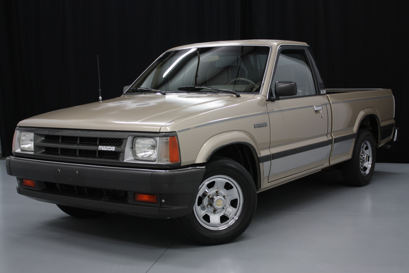 1993 Mazda B2000 Overview