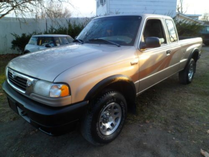 1998 Mazda B3000 EXTRA CAB 4X4 3LITER 6 CYLINDER WITH AIR CONDITIONING ...