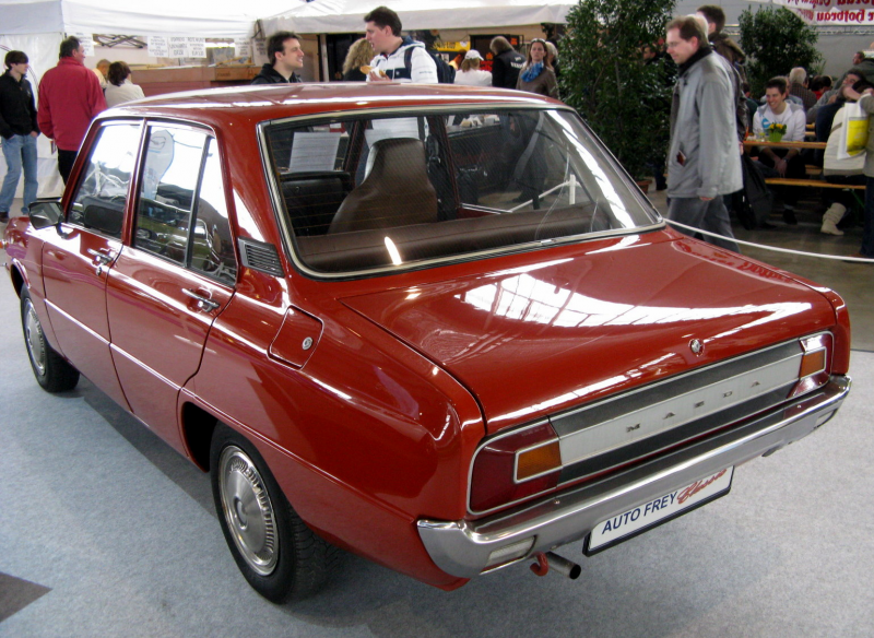 Description MHV Mazda 1300 1976 02.jpg