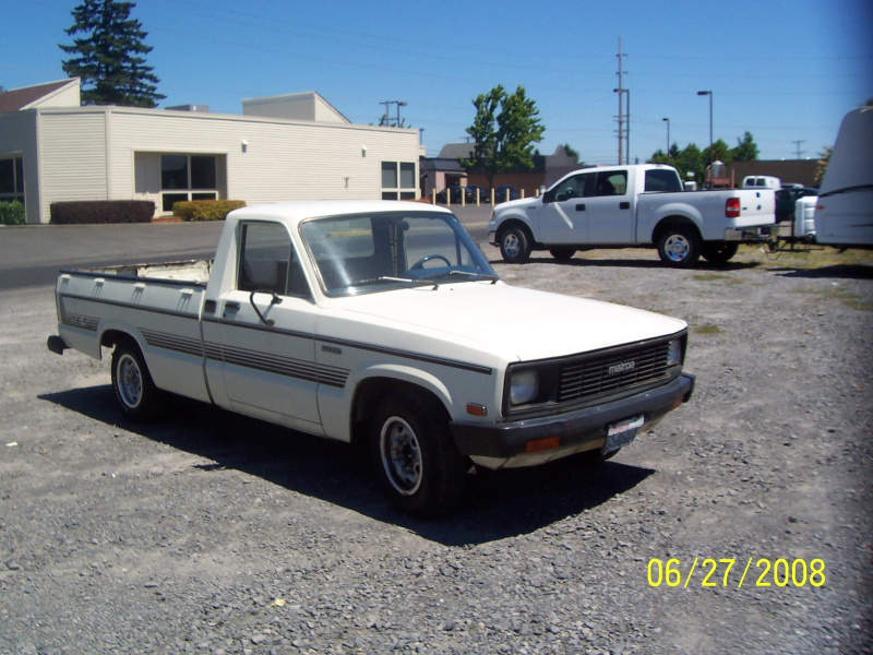 Picture of 1984 Mazda B2000