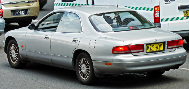 Description 1991-1992 Mazda 929 (HD) sedan (2011-11-08).jpg