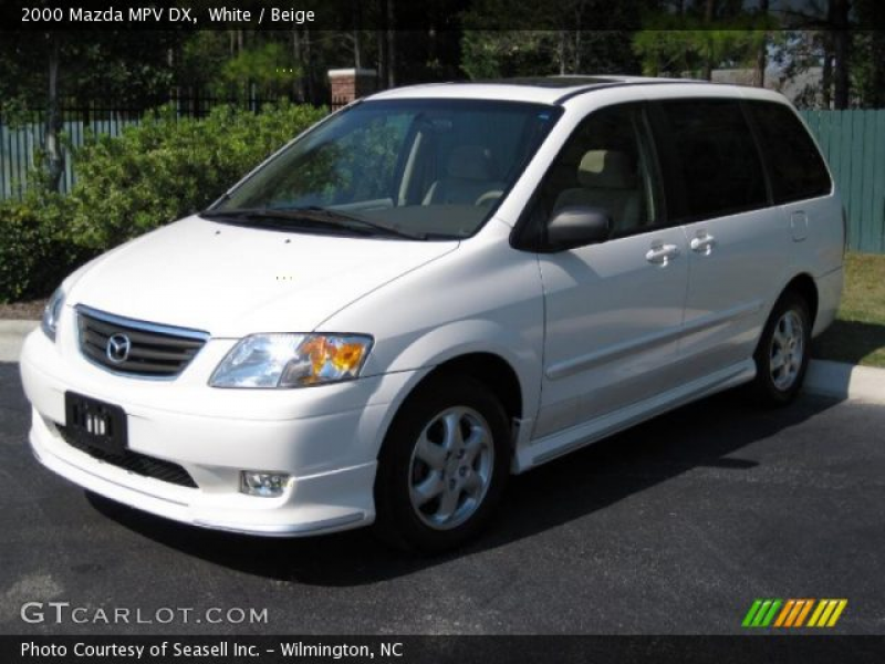 2000 Mazda MPV DX in White. Click to see large photo.