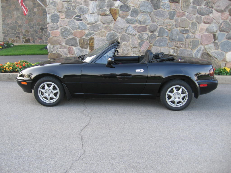 Picture of 1996 Mazda MX-5 Miata Base, exterior