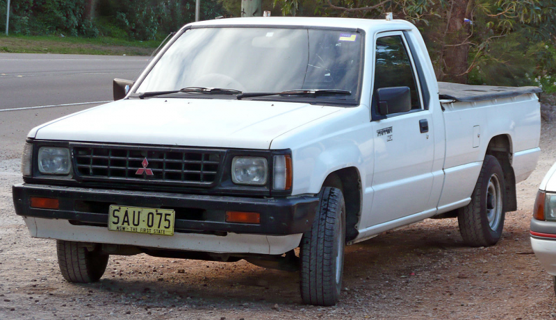 File:1990-1992 Mitsubishi Triton (MH) MX 2-door utility 01.jpg