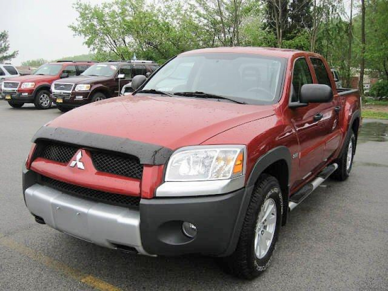 Front Left Red 2006 Mitsubishi Raider Truck Picture