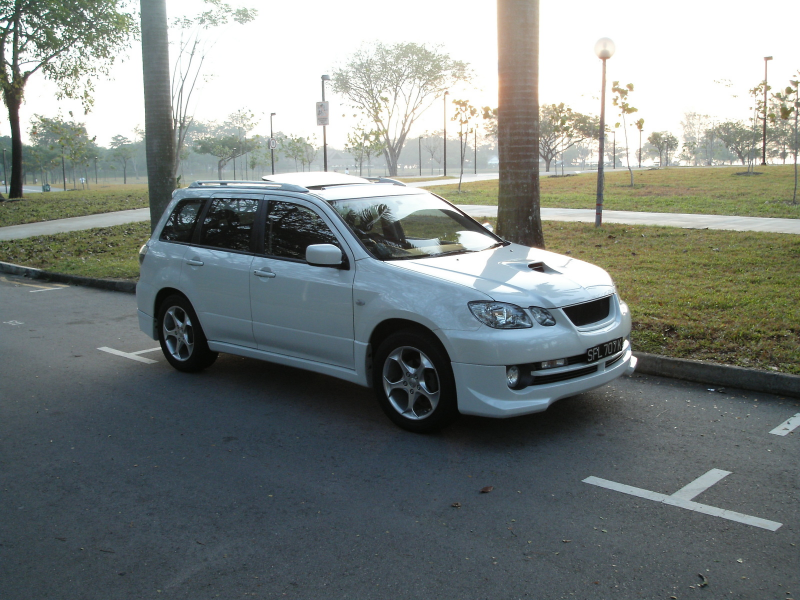 Picture of 2004 Mitsubishi Outlander XLS AWD, exterior