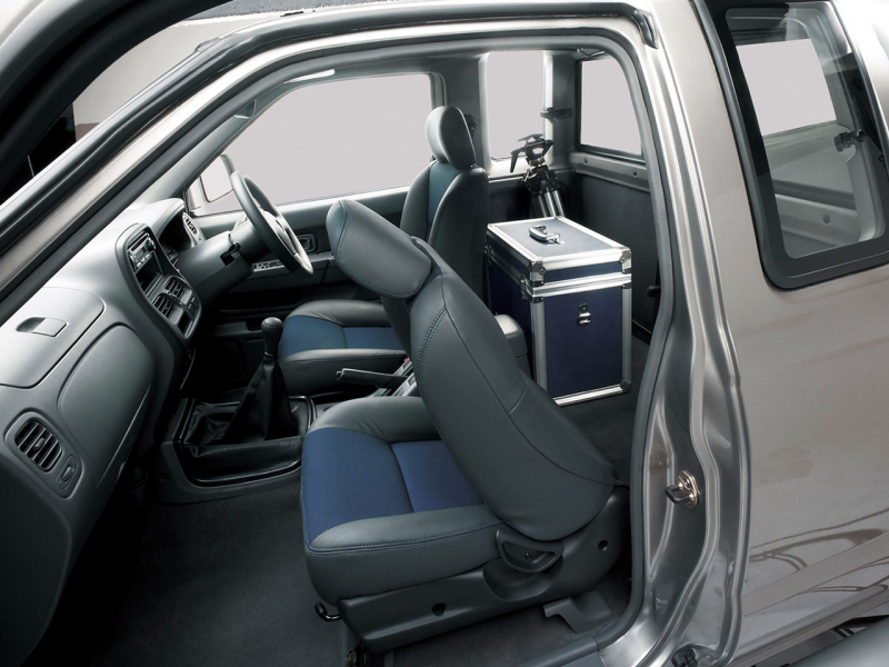 Interior Nissan Hardbody King Cab (D22) '2002–08