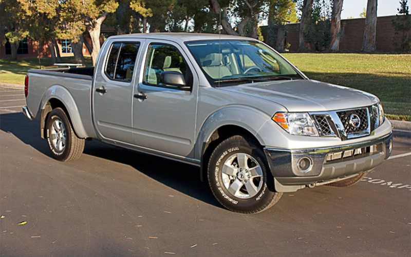 2010 Nissan Frontier Crew Cab Front Three Quarters