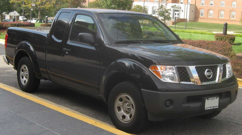 File:Nissan Frontier extended cab.jpg