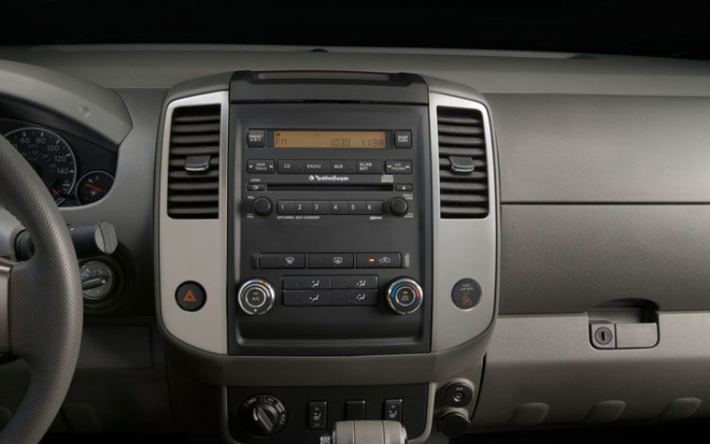2011 Nissan Frontier Radio Control