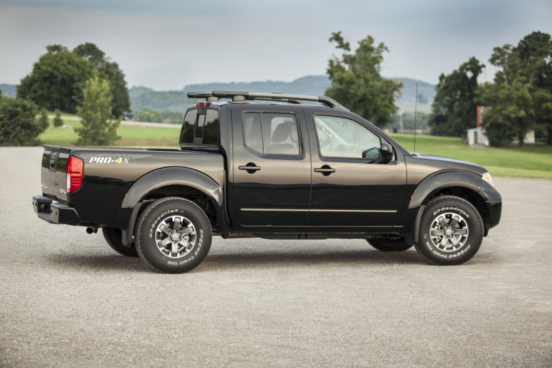 2015 Nissan Frontier - Photo Gallery