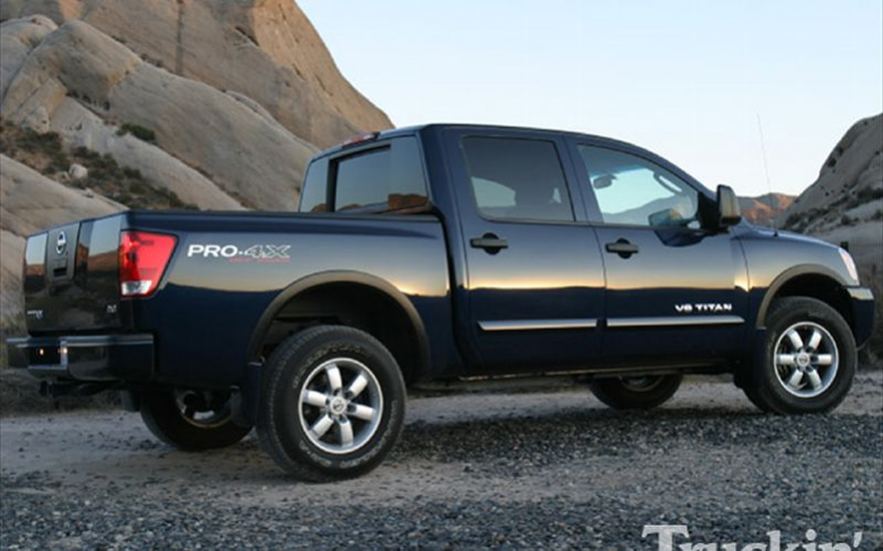 2009 Nissan Titan Right Side Angle