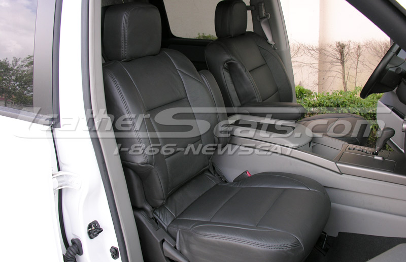 2007 Nissan Titan - Single Tone Graphite Leather Interior