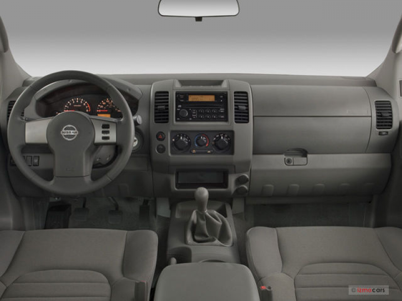 2008 Nissan Frontier Pictures: Interior