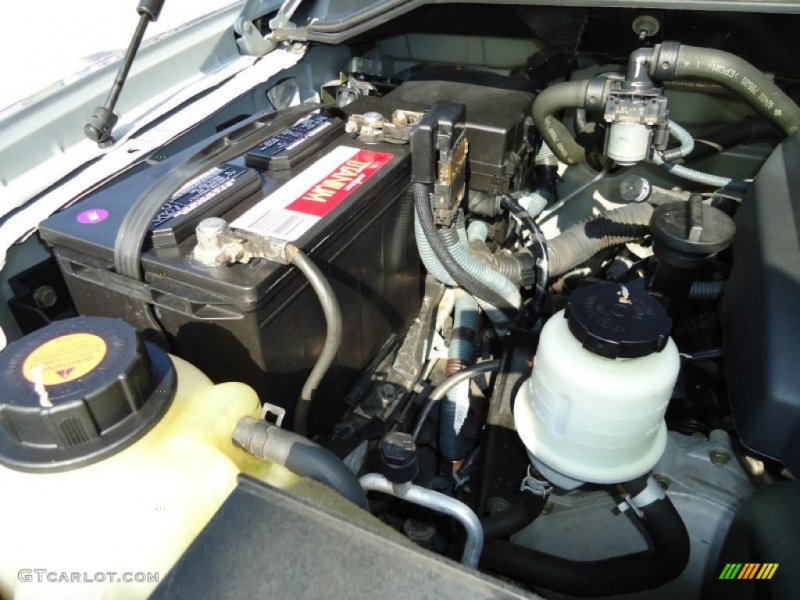 2004 Nissan Titan SE King Cab 5.6 Liter DOHC 32 Valve V8 Engine Photo ...