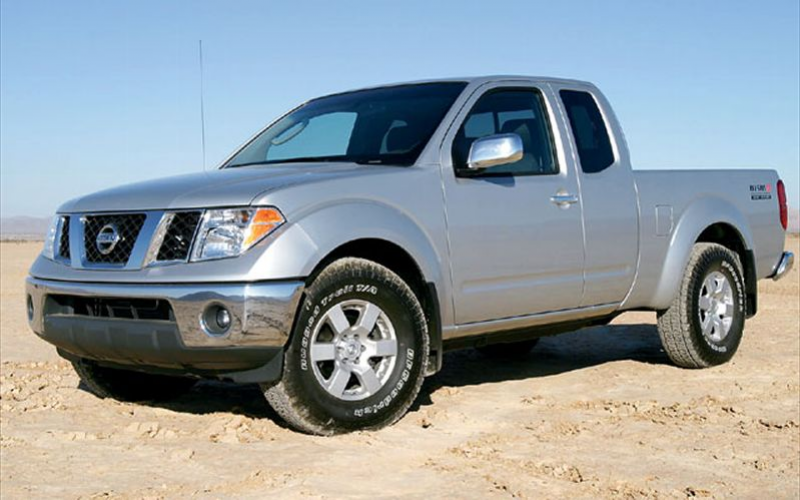 2005 Nissan Frontier Front Side View