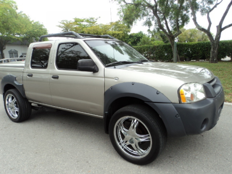 picture of 2001 nissan frontier 4 dr se crew cab sb exterior