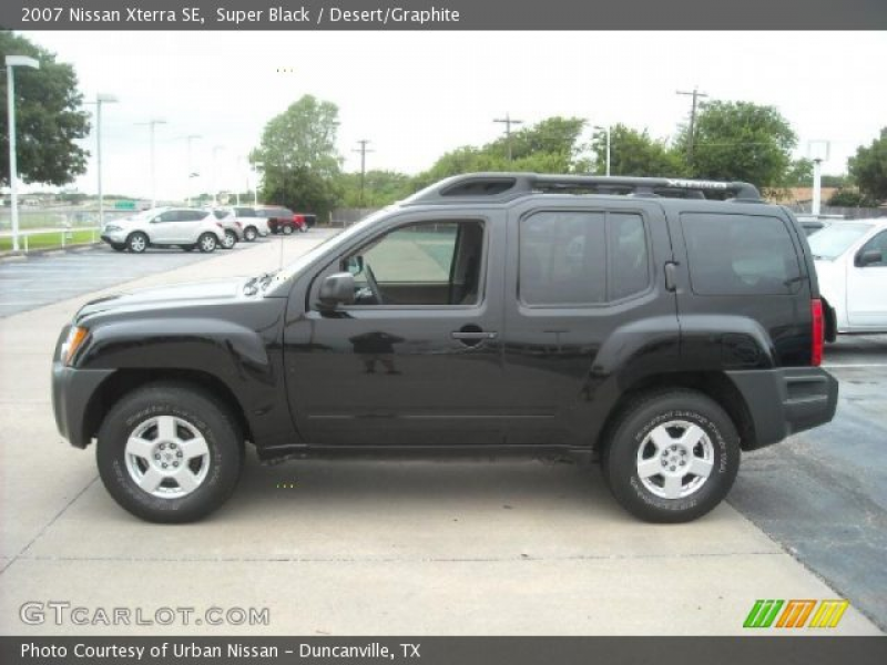 2007 Nissan Xterra SE in Super Black. Click to see large photo.