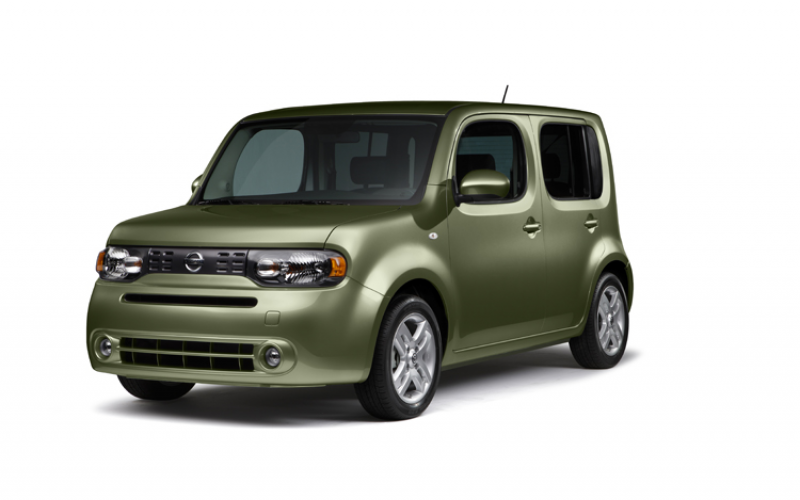 2011 Nissan Cube Front Three Quarters Green 2