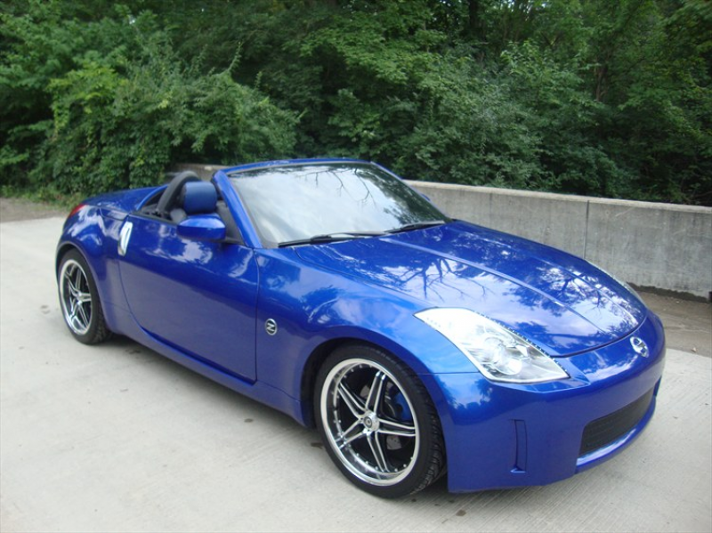 Mobi33 2004 Nissan 350Z 18942675