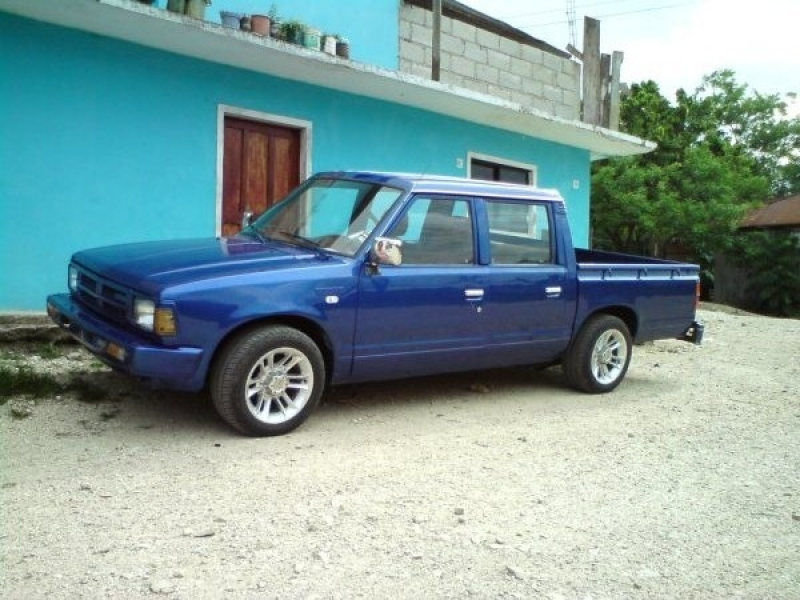 ronayg's 1991 Nissan 720 Pick-Up by ronayg / 2 photos