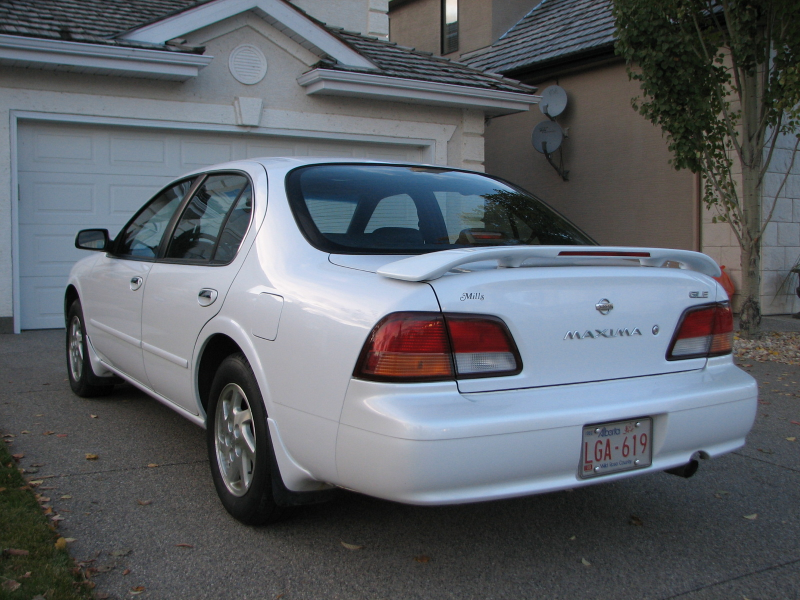 Picture of 1997 Nissan Maxima GLE, exterior