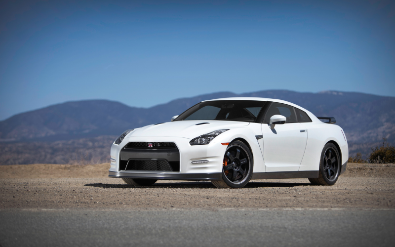 2013 Nissan GT-R Black Edition Long-Term Update 4 Photo Gallery