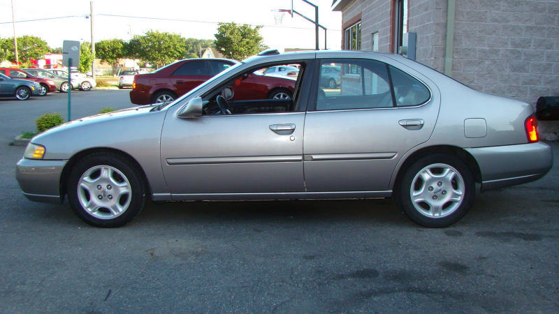 Picture of 2000 Nissan Altima GLE, exterior