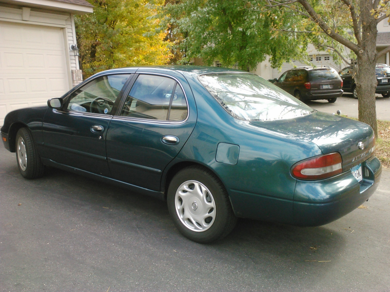 Picture of 1997 Nissan Altima GXE, exterior