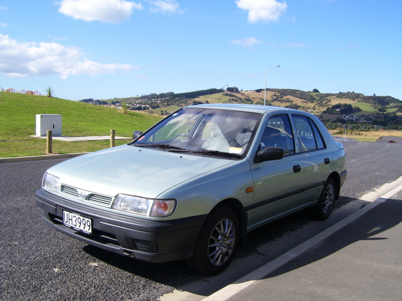 Picture of 1996 Nissan Sentra