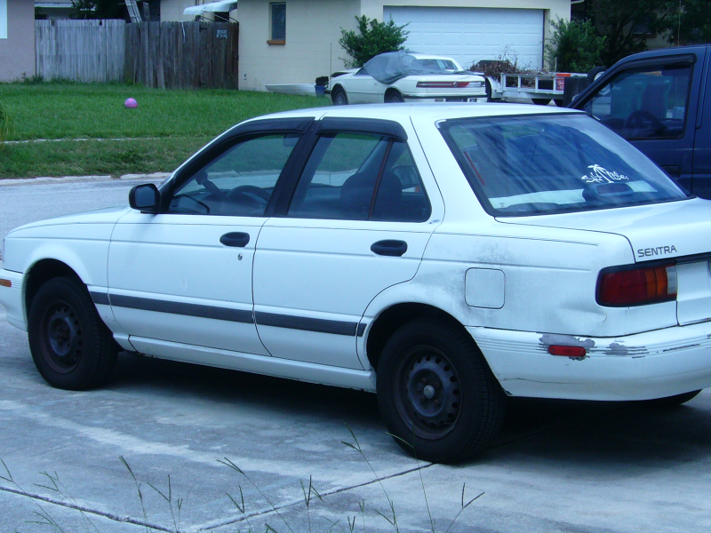 Picture of 1994 Nissan Sentra XE, exterior