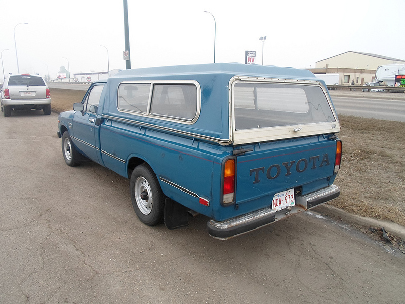 1982 Toyota pickup diesel rear