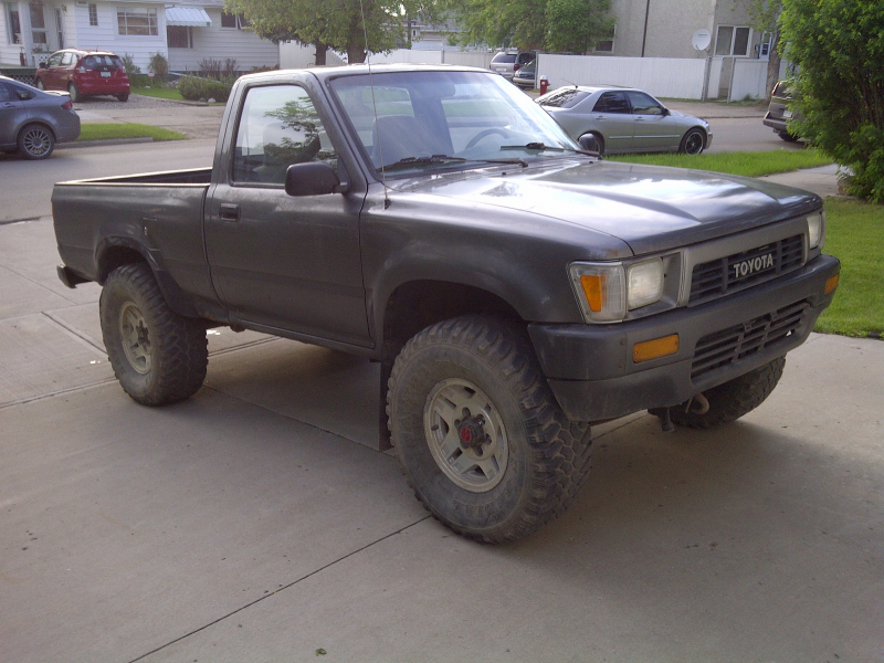 1989 Toyota Pickup. Flat black bumper and grille work ... - Toyota Tr ...