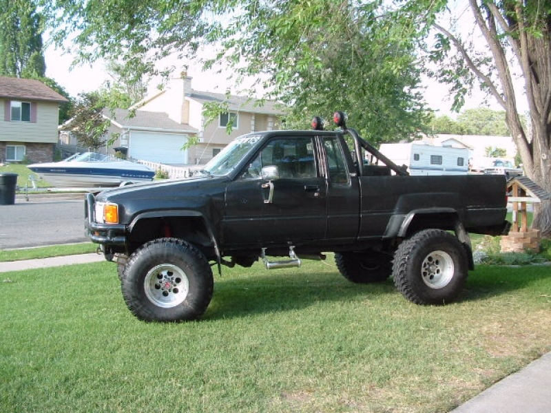 1985 Toyota Pickup picture, exterior