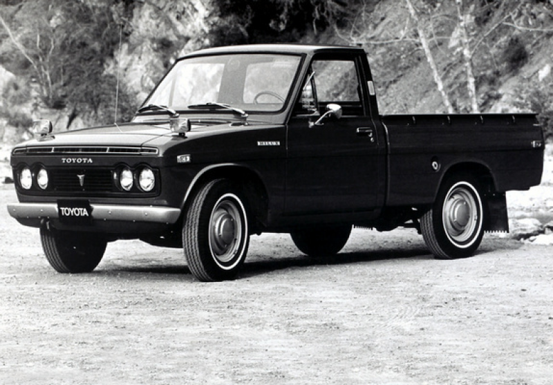Toyota Hilux 1968–72 images