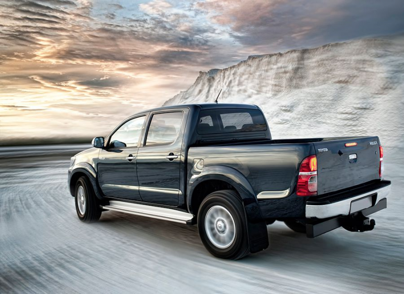 Photo Gallery of the Toyota Hilux 2015 Design and Price
