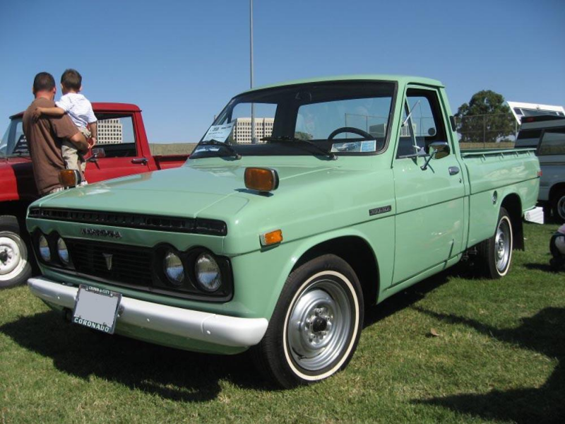 Curbside Classic: 1975 Toyota Hilux Pickup