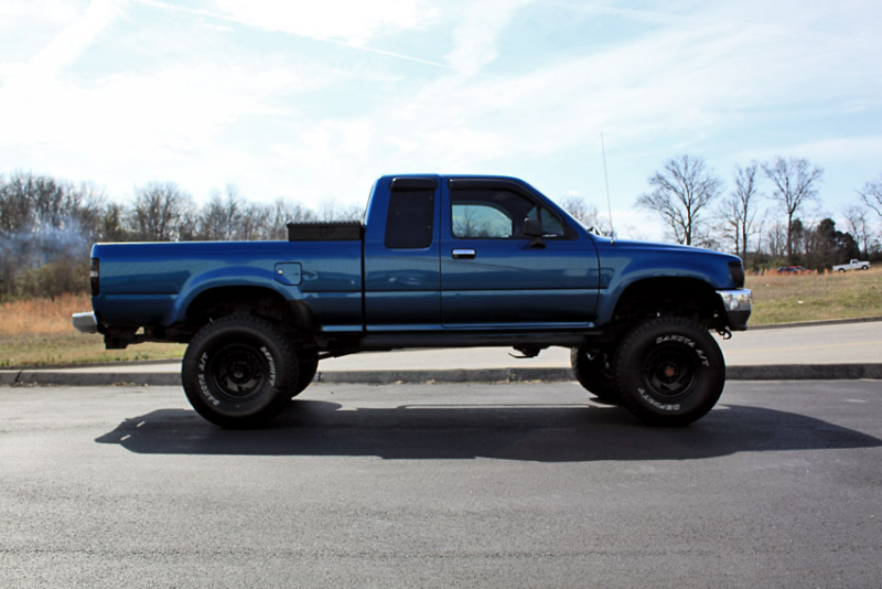 ... Rough Country Suspension Lift Kit on a 94 Toyota Pickup 4x4