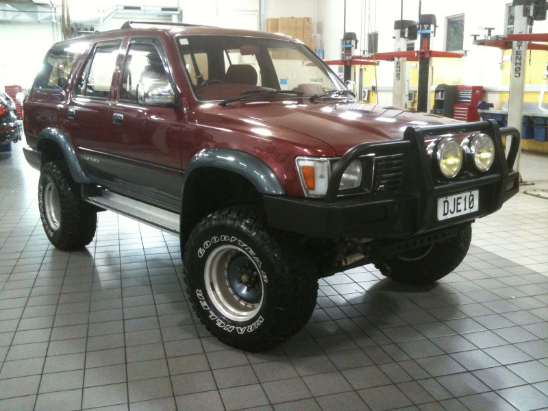 Picture of 1991 Toyota Hilux Surf