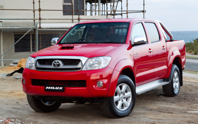 TOYOTA HILUX DIESEL PICKUP USA - social networking
