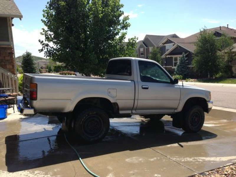 1989 Toyota Hilux 4x4 pick up. (gas) 22RE. FI., US $4,800.00, image 4