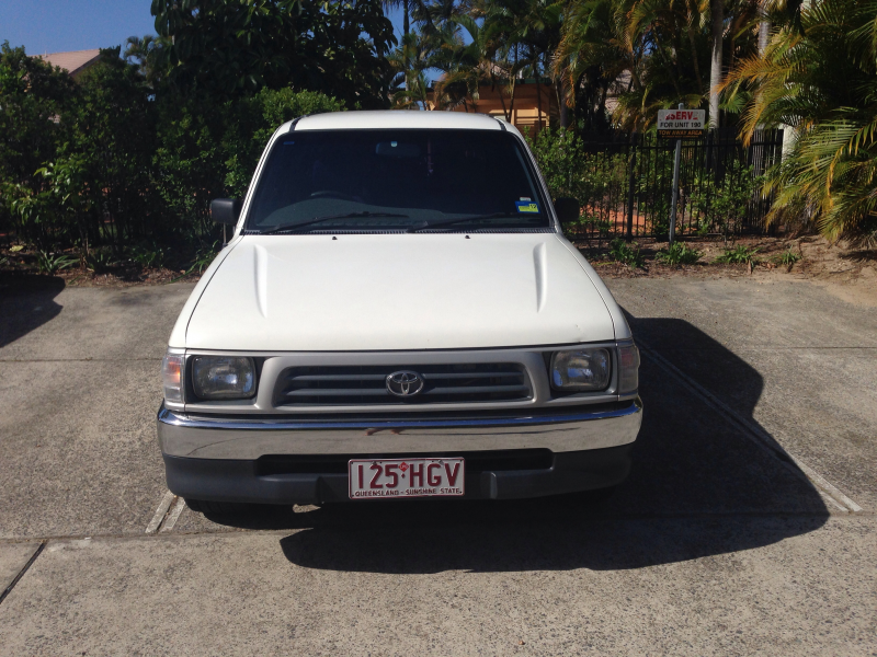 2001 Toyota Hilux Benowa QLD 4217 (Gold Coast)