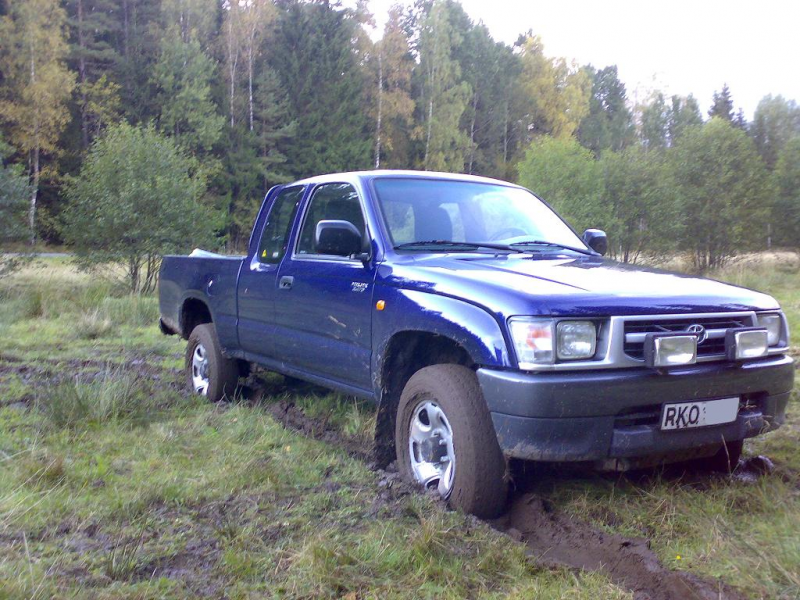 Picture of 2000 Toyota Hilux, exterior