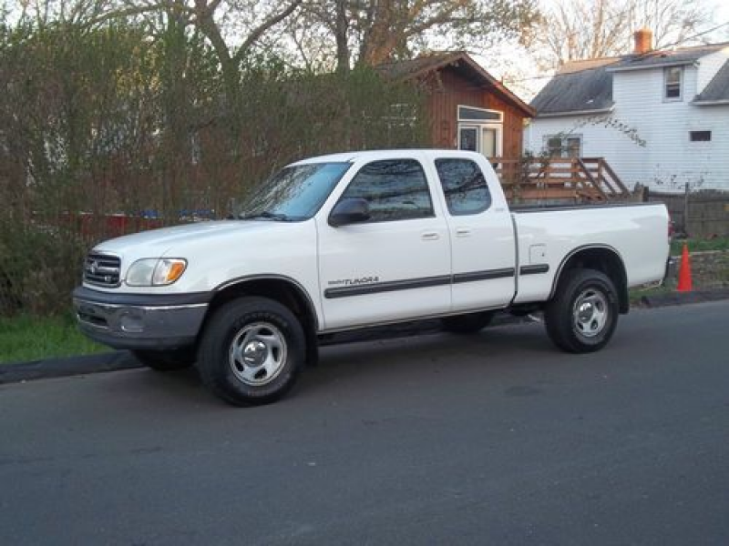2001 Toyota Tundra SRS 4x4 V8 Access cab 4 door 1 OWNER BEAUTIFUL ...