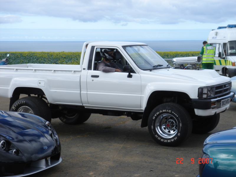 Picture of 1998 Toyota Hilux